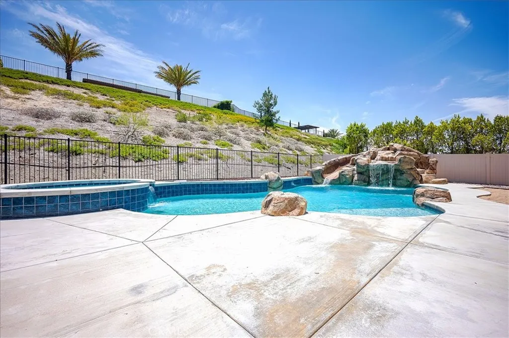 13471 Planet Court, Riverside, California 92503 home-pic-46